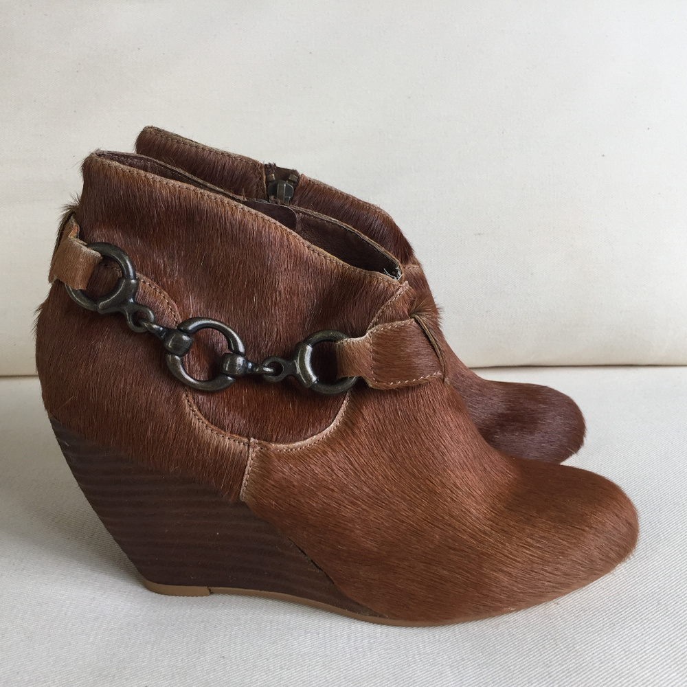 Anthropologie New Vogue Canter 7.5 Booties Wedge View 2